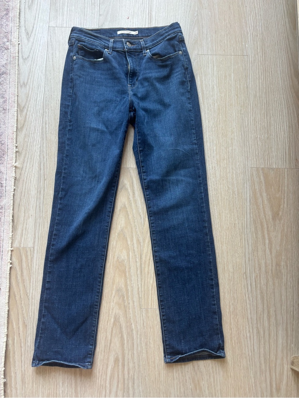 Levi’s Classic Straight Women's Dark Blue Denim Jeans - Picture 3 of 5